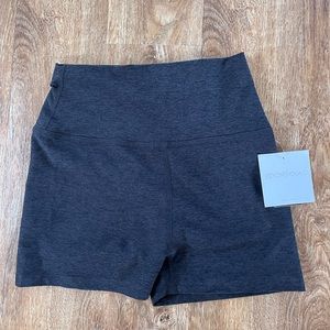 Beyond Yoga Spacedye bike short NWT